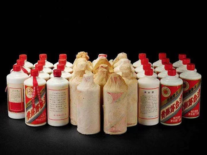 金湖日照岚山回收酒价格哪里回收(附近上门回收茅台酒）?